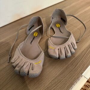 Vibram Vi-S Fivefingers shoes